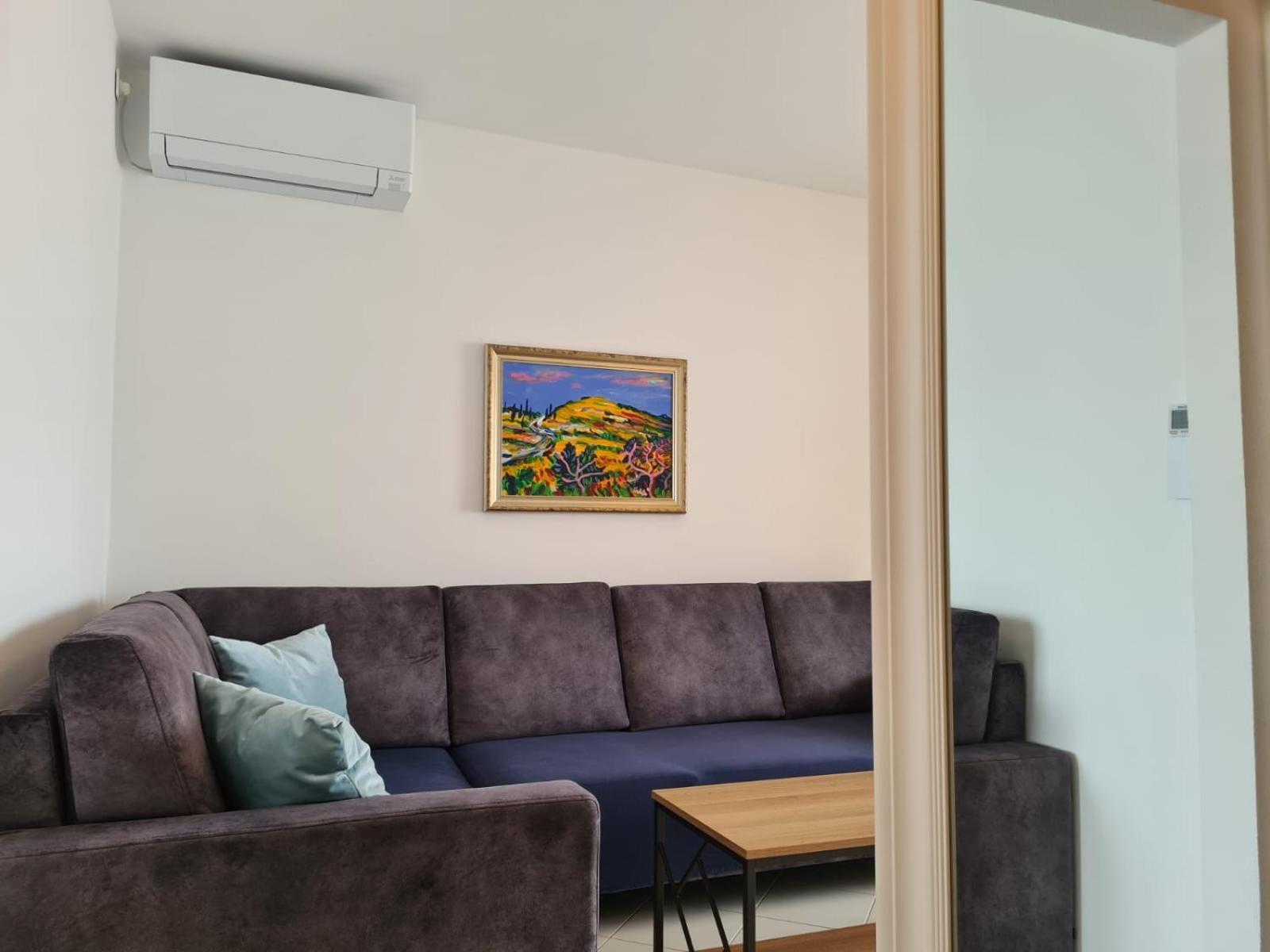 Apartment Jelica - Two - A Small House With A Private Yard - Two-room With A Sea View - Free Parking *