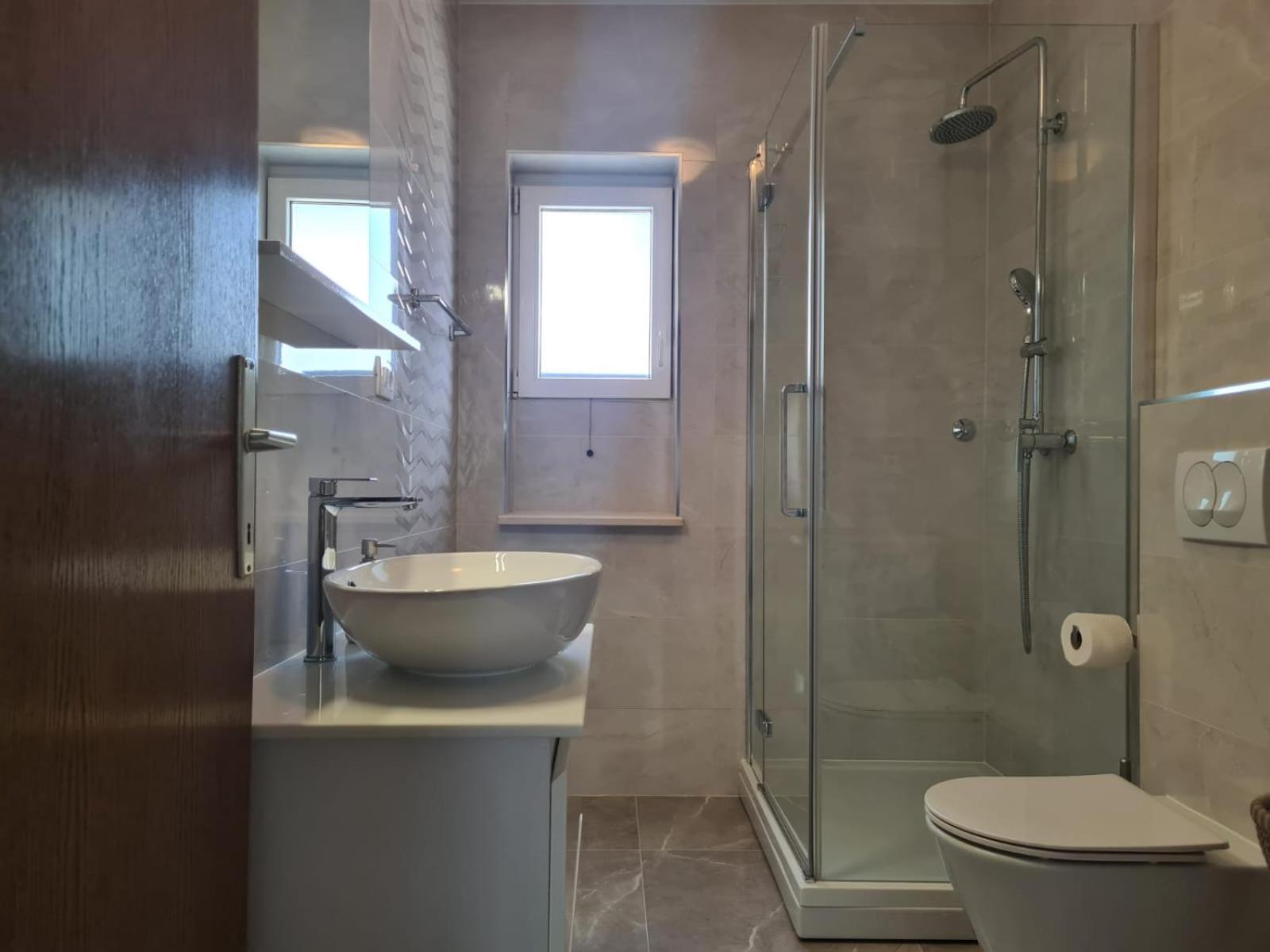 Jelica - Two - A Small House With A Private Yard - Two-room With A Sea View - Free Parking * Supetar