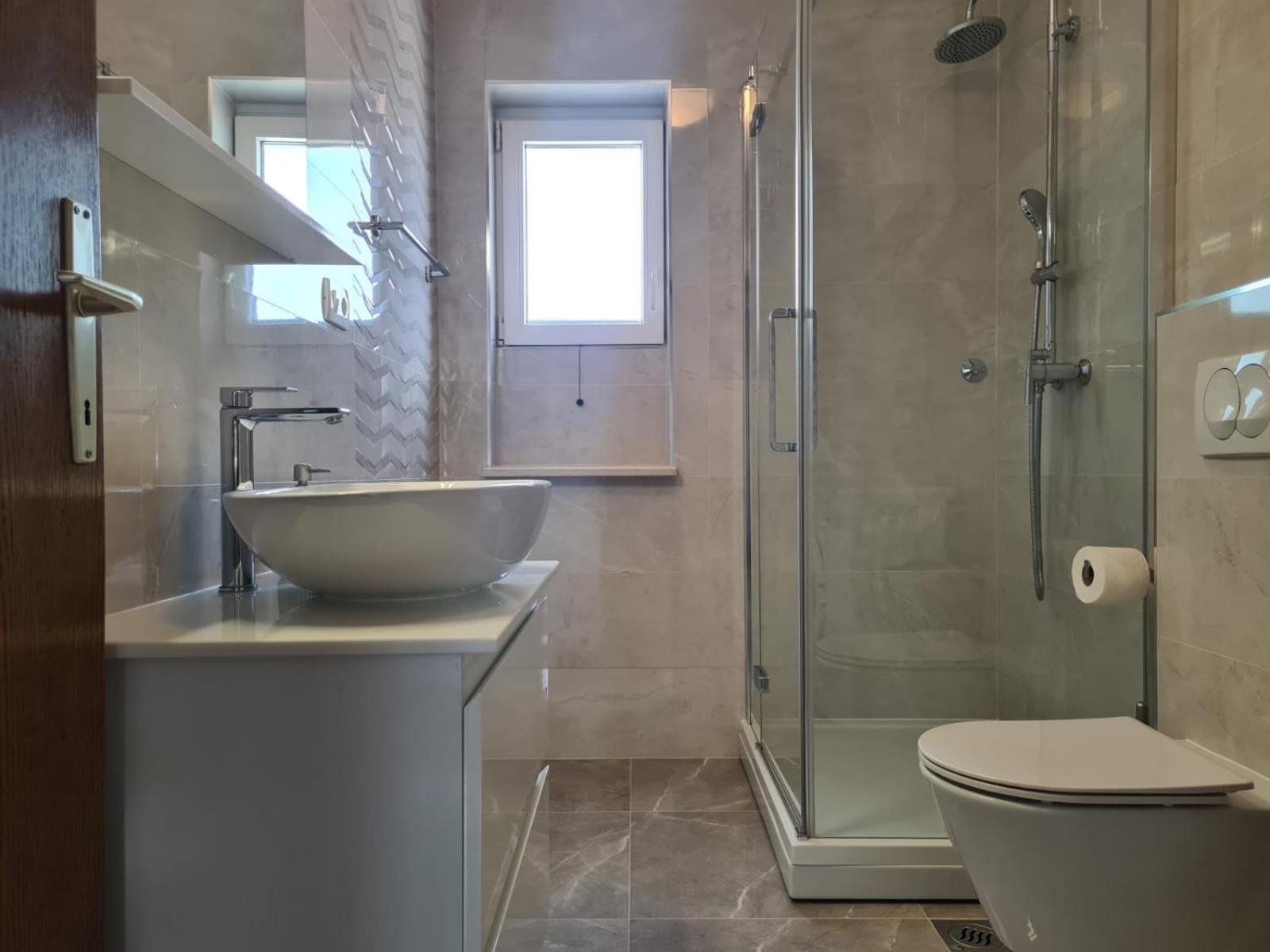 Apartment Jelica - Two - A Small House With A Private Yard - Two-room With A Sea View - Free Parking