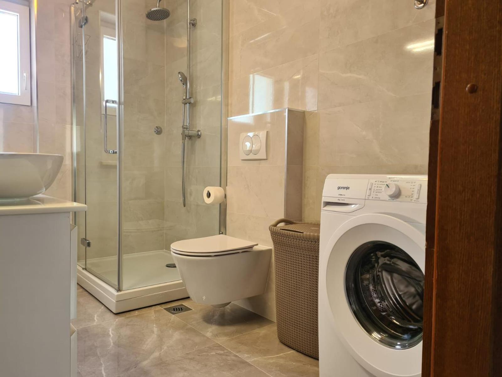 Apartments Jelena Supetar - Three Apartments - A Small House With A Private Yard - Two-Room Apartment With A Sea View - Three-Room Apartment With Garden And Barbecue - Free Parking