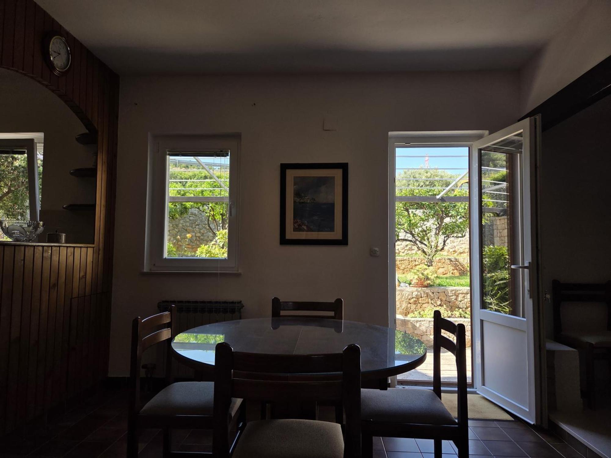 Apartments Jelena Supetar - Three Apartments - A Small House With A Private Yard - Two-Room Apartment With A Sea View - Three-Room Apartment With Garden And Barbecue - Free Parking * Supetar